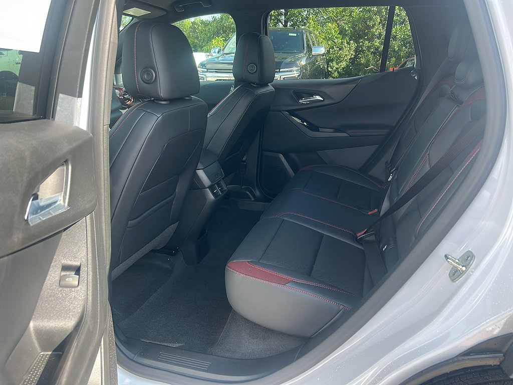 New 2027 Chevrolet Equinox RS FWD image 11
