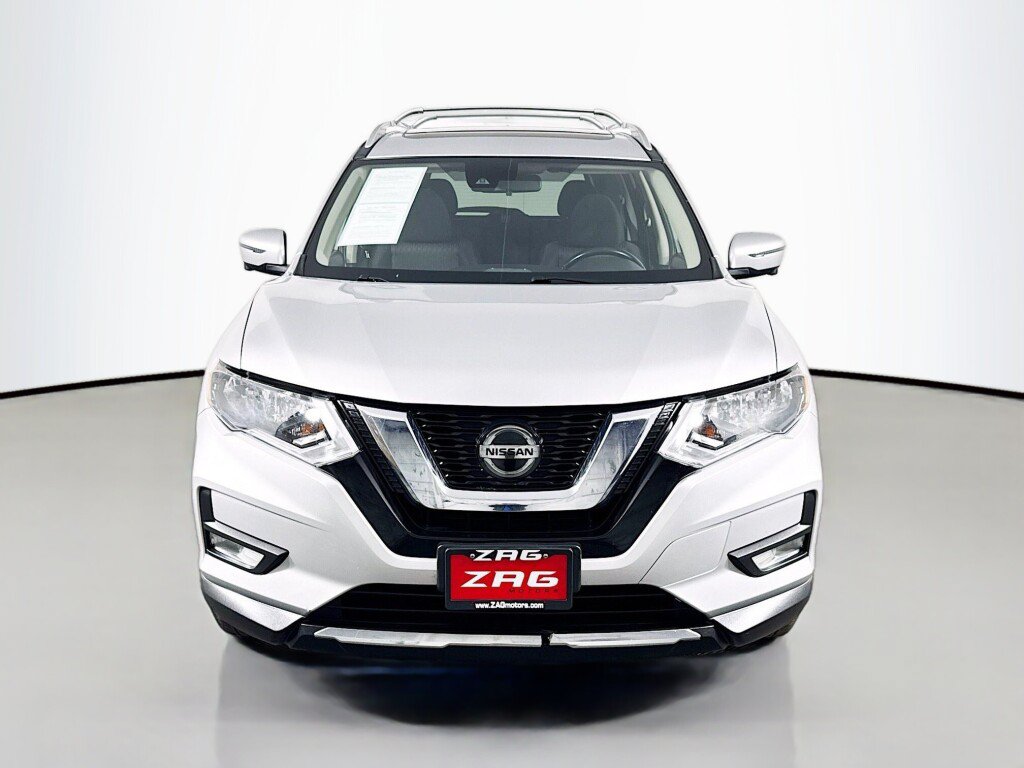 Used 2020 Nissan Rogue SV w/ Sun & Sound Touring Package AWD/4WD image 8