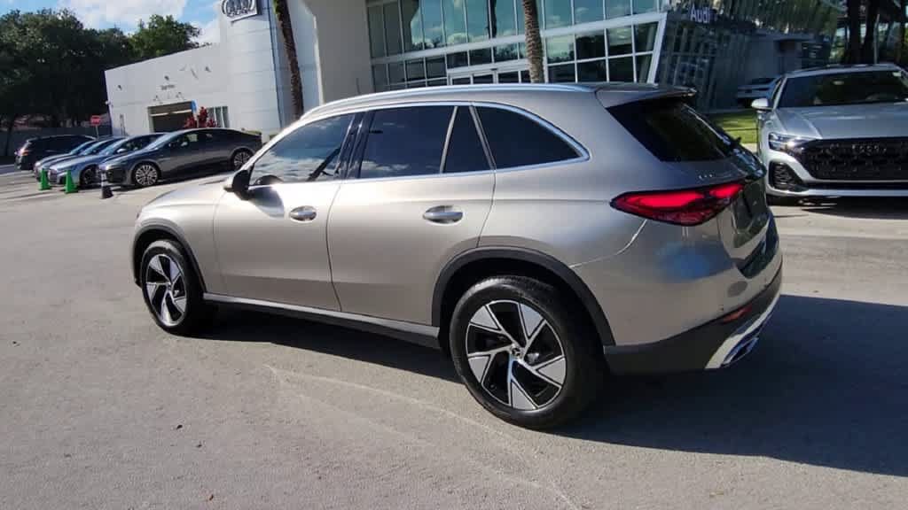 Used 2024 Mercedes-Benz GLC 300 4MATIC image 6