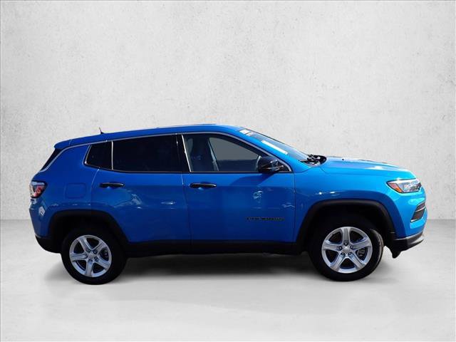 Used 2024 Jeep Compass Sport AWD/4WD image 5