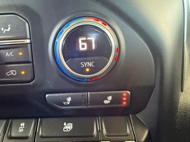 Used 2020 Chevrolet Silverado 1500 LT w/ Convenience Package image 31