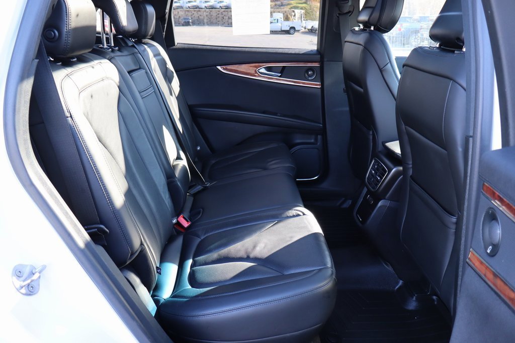 Used 2020 Lincoln Nautilus Reserve image 26