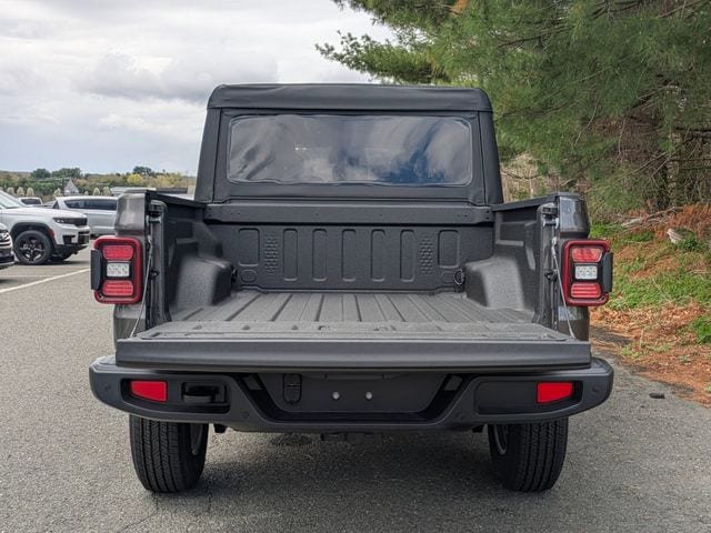 New 2026 Jeep Gladiator Sport AWD/4WD image 35