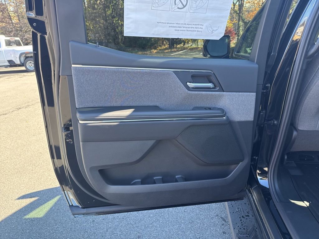 New 2026 GMC Sierra EV Elevation w/ LPO, Elevation Dark Package AWD/4WD image 38