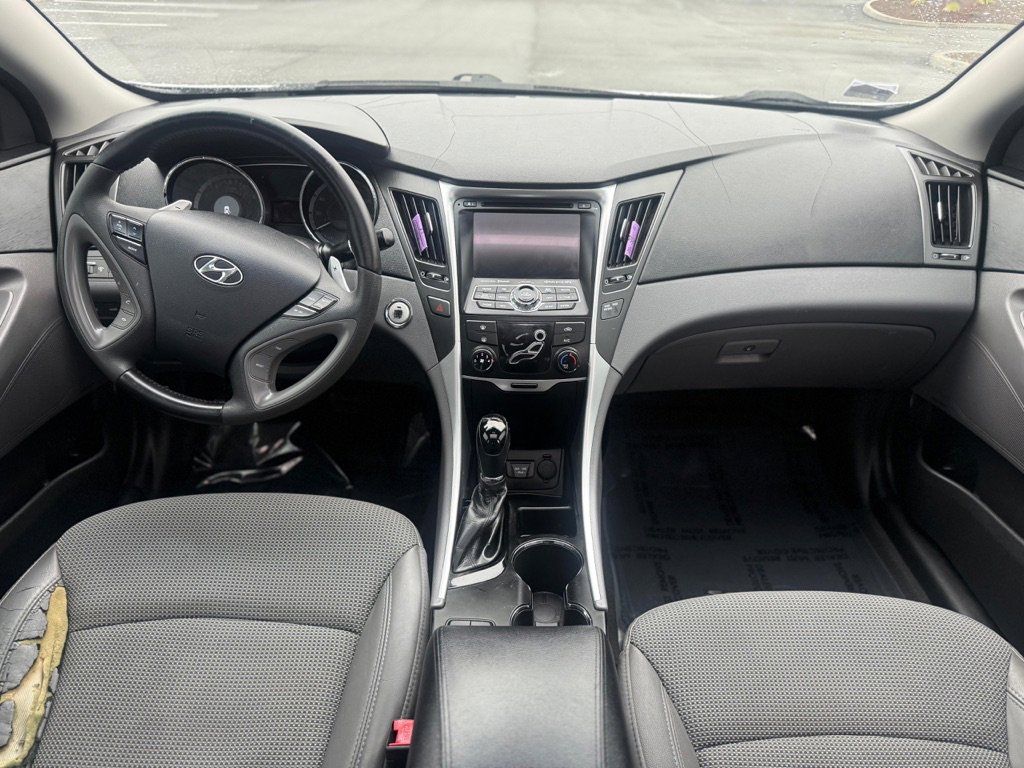 Used 2013 Hyundai Sonata SE w/ Navigation & Sunroof Pkg FWD image 18