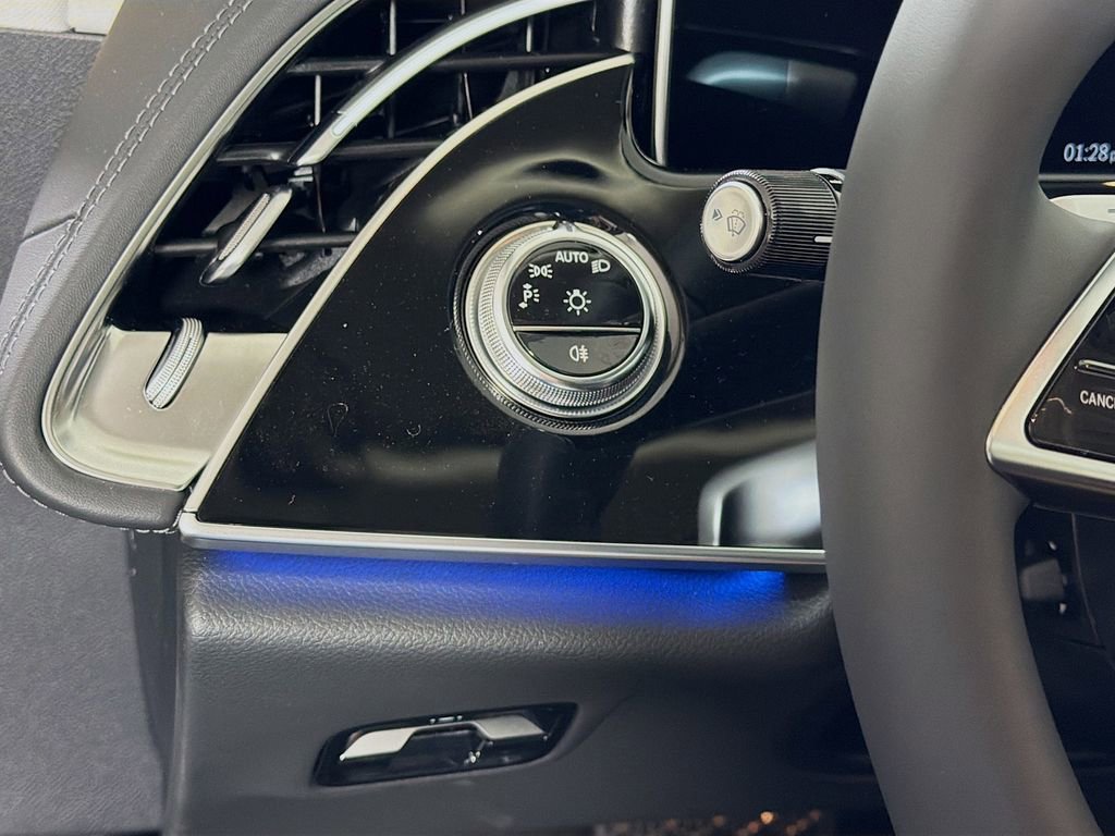 New 2026 Mercedes-Benz E 350 4MATIC Sedan image 11