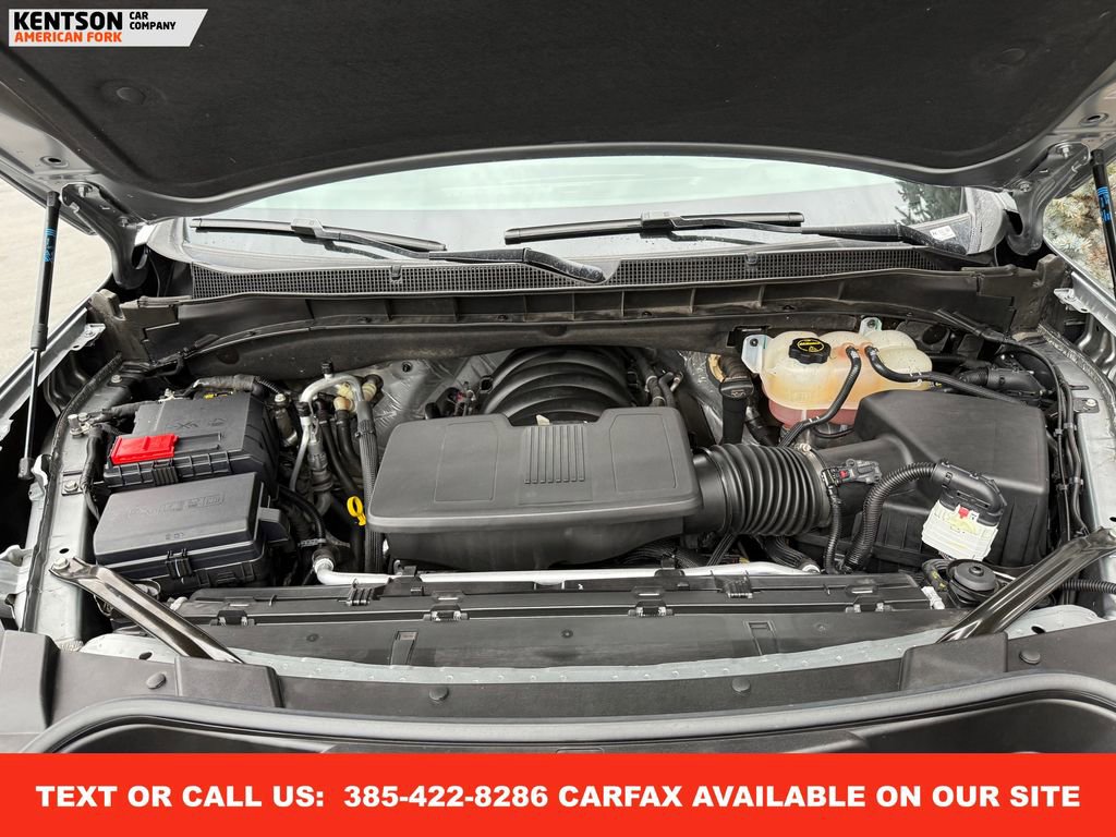 Used 2025 Chevrolet Suburban Z71 image 38