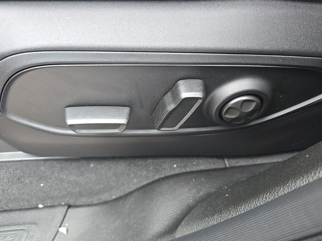 New 2025 Jeep Grand Cherokee Laredo X image 21