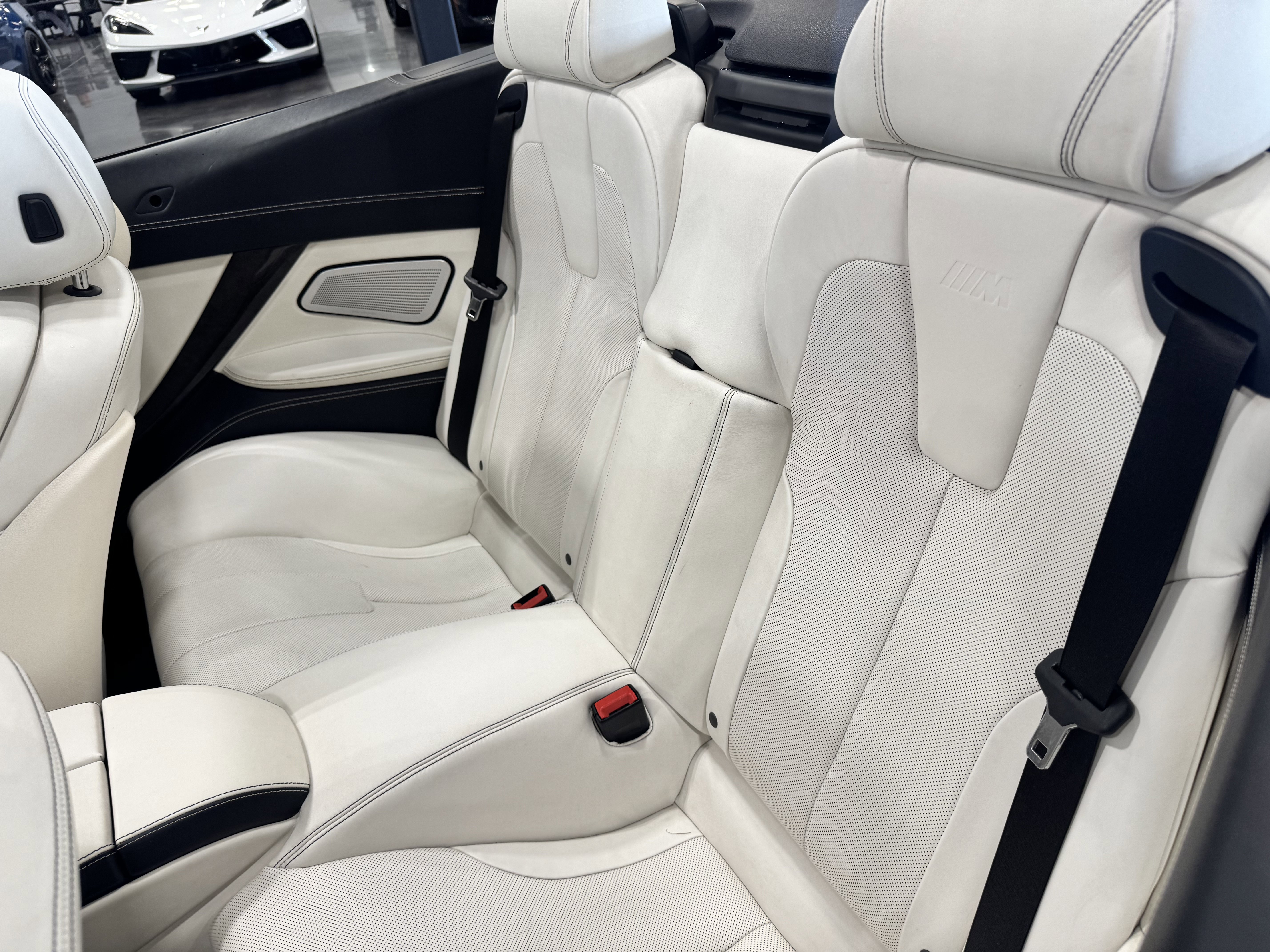 Used 2015 BMW M6 Convertible image 14