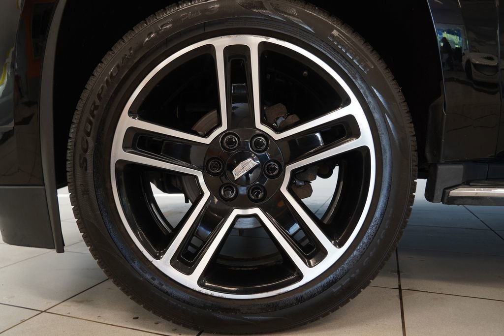 Used 2019 Cadillac Escalade Luxury AWD/4WD image 27