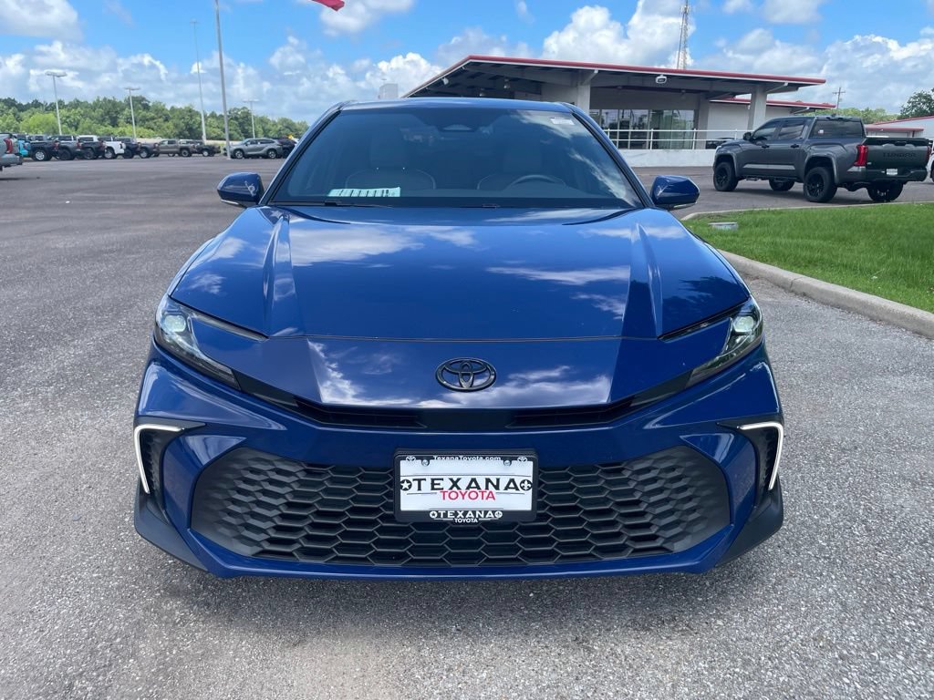 Used 2025 Toyota Camry SE w/ Convenience Package FWD image 7