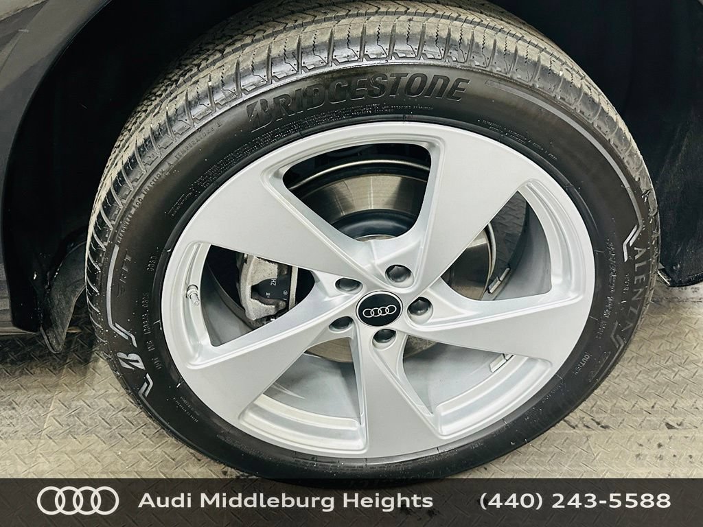 Certified 2025 Audi Q5 Premium Plus w/ Premium Plus AWD/4WD image 33