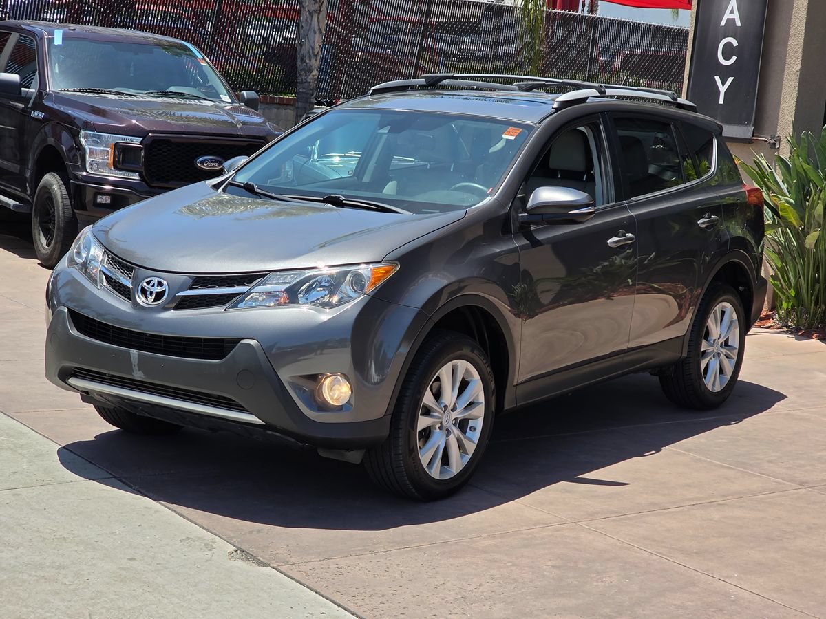Used 2015 Toyota RAV4 Limited w/ Technology Package FWD image 5