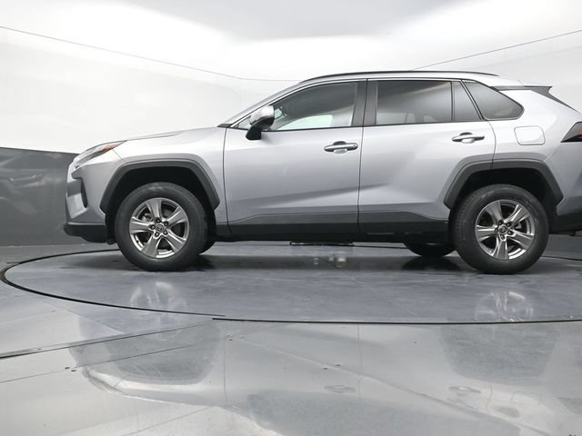Used 2024 Toyota RAV4 XLE FWD image 34