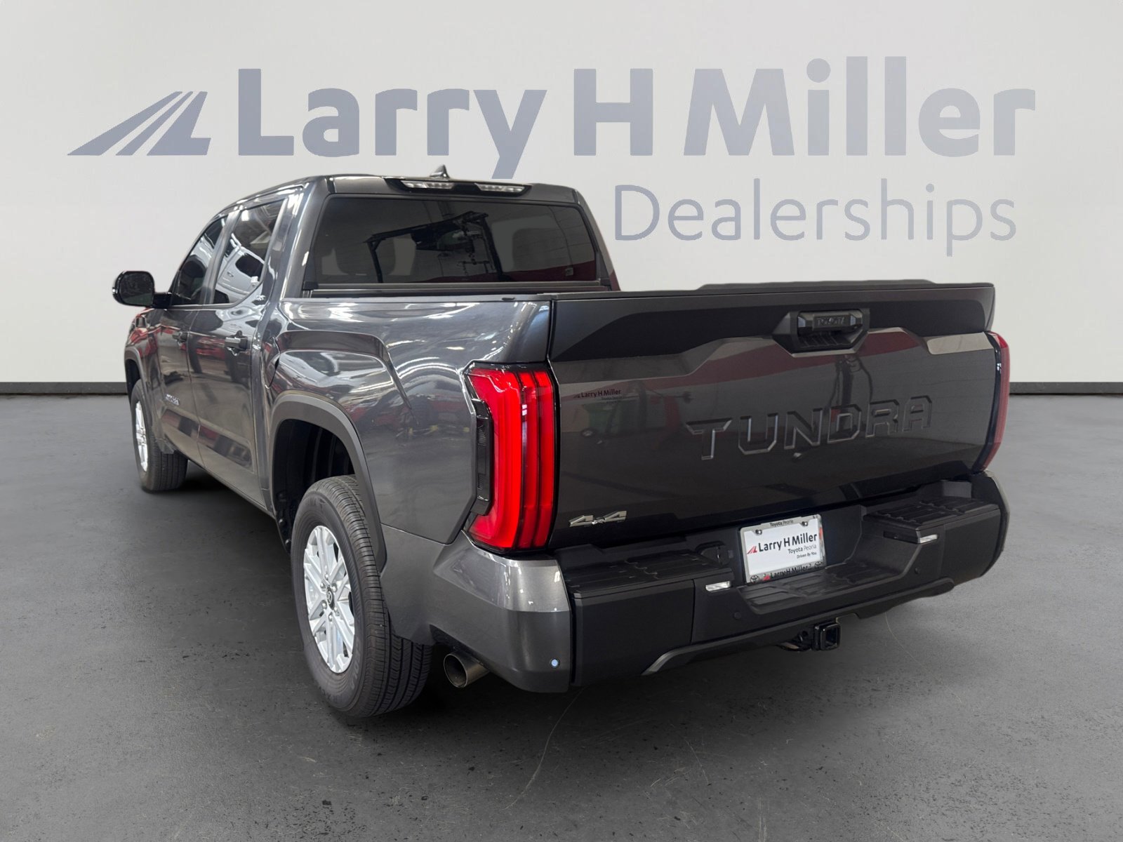 Certified 2026 Toyota Tundra SR5 w/ SR5 Convenience Package AWD/4WD image 3