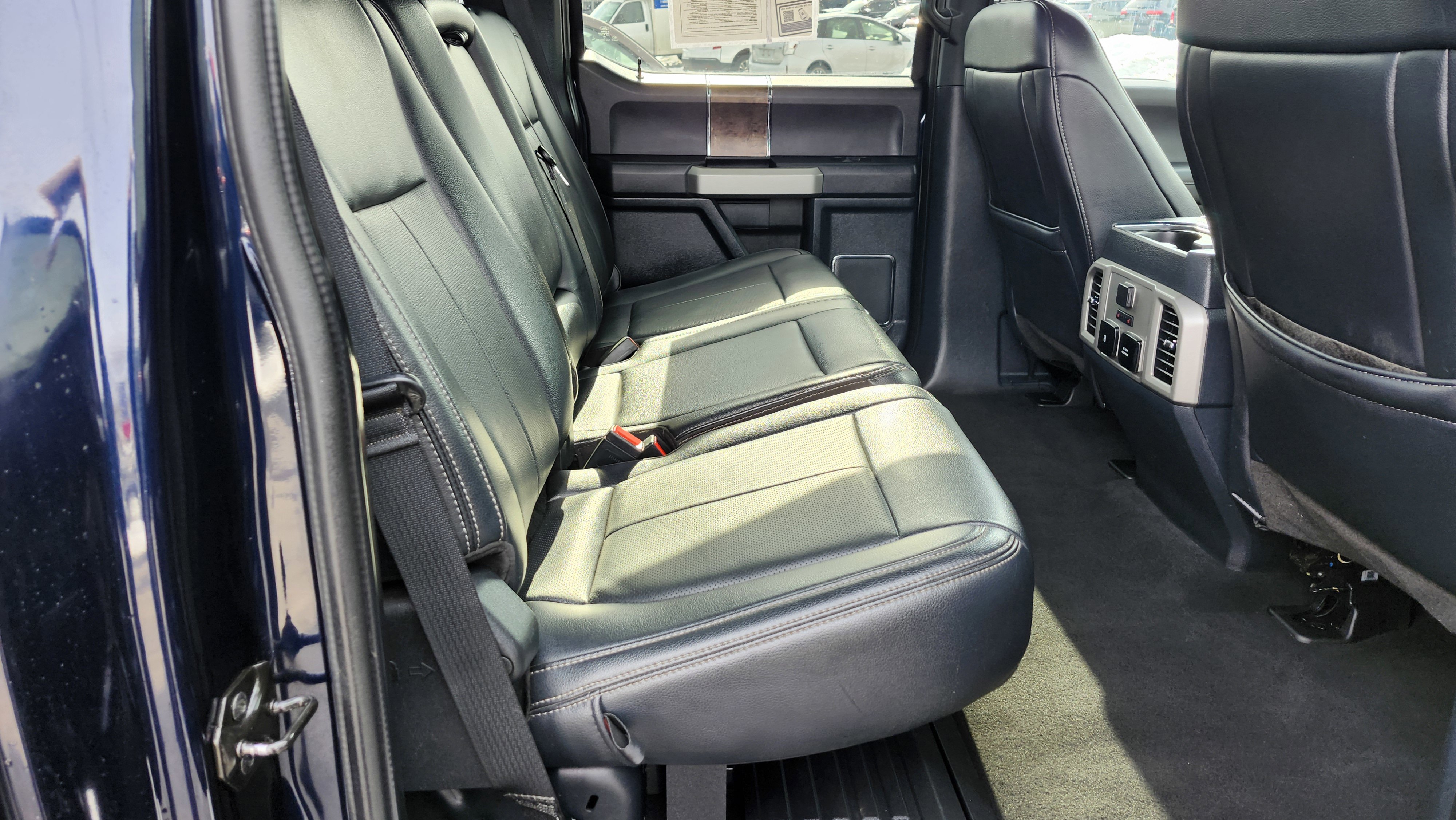 Used 2022 Ford F350 Lariat w/ Lariat Ultimate Package image 22