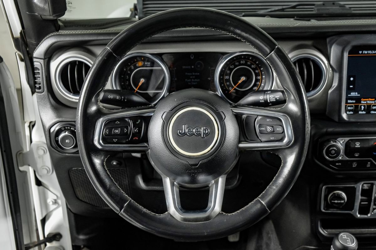 Used 2018 Jeep Wrangler Unlimited Sahara AWD/4WD image 16