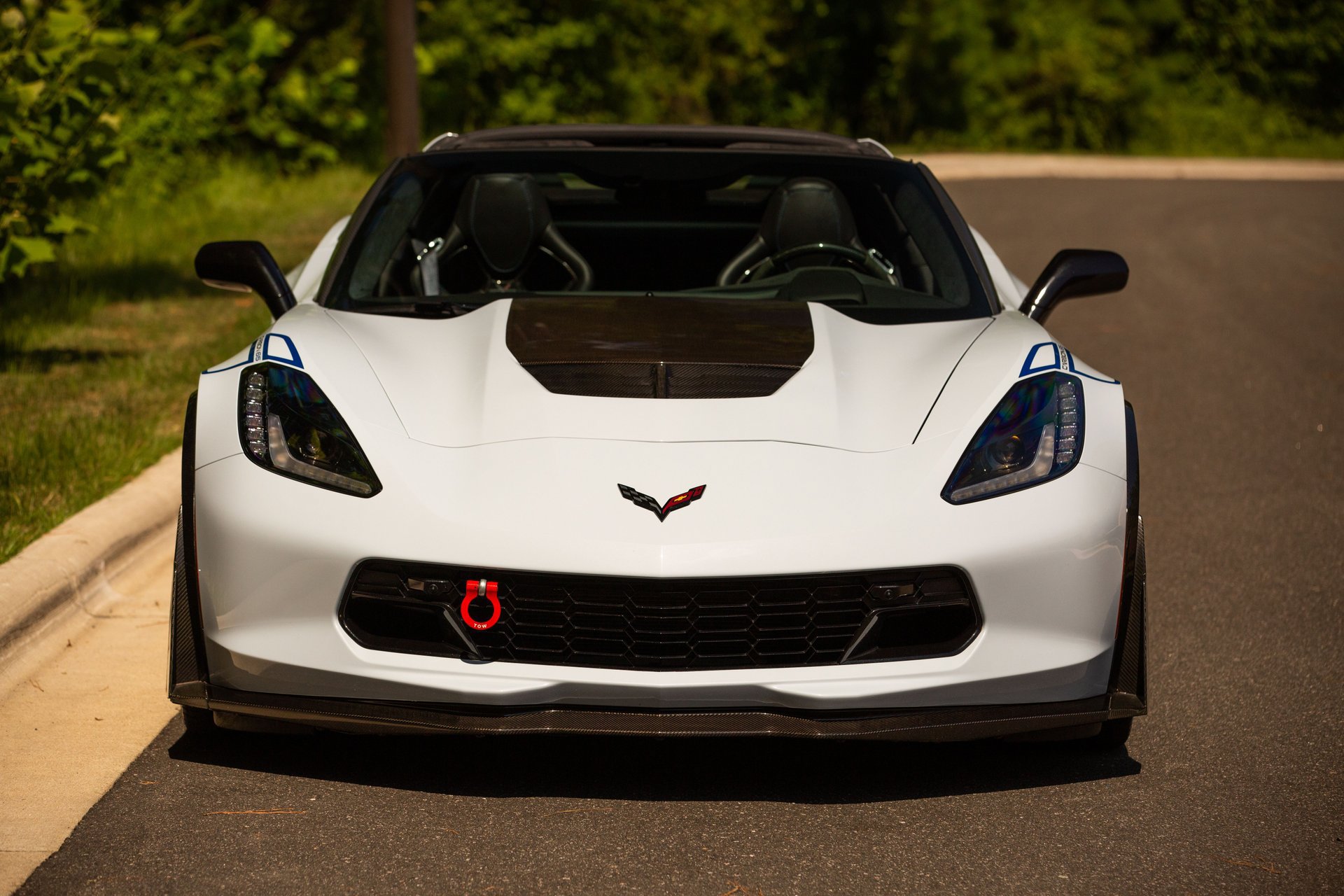Used 2018 Chevrolet Corvette Z06 w/ Carbon 65 Edition RWD image 21