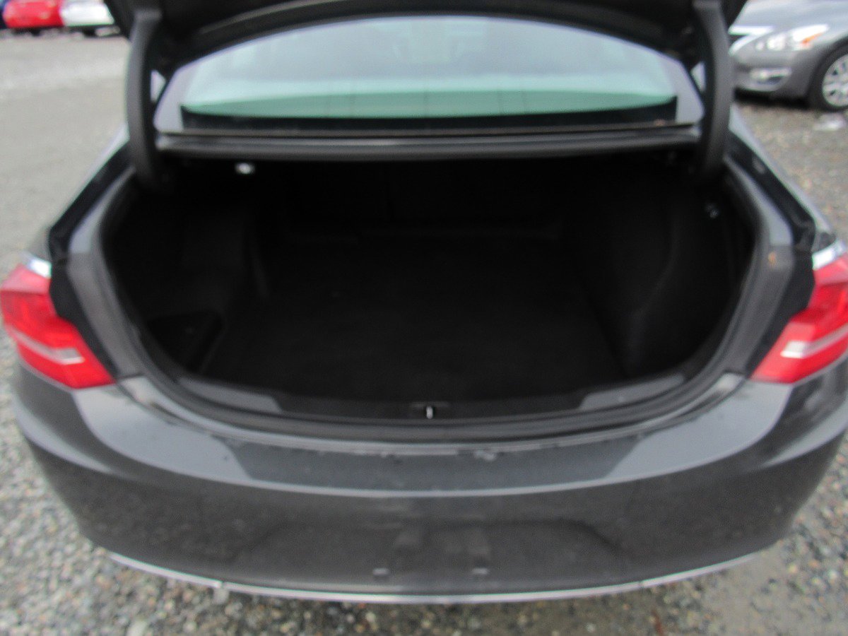 Used 2017 Buick LaCrosse Premium w/ Driver Confidence Package #2 image 4