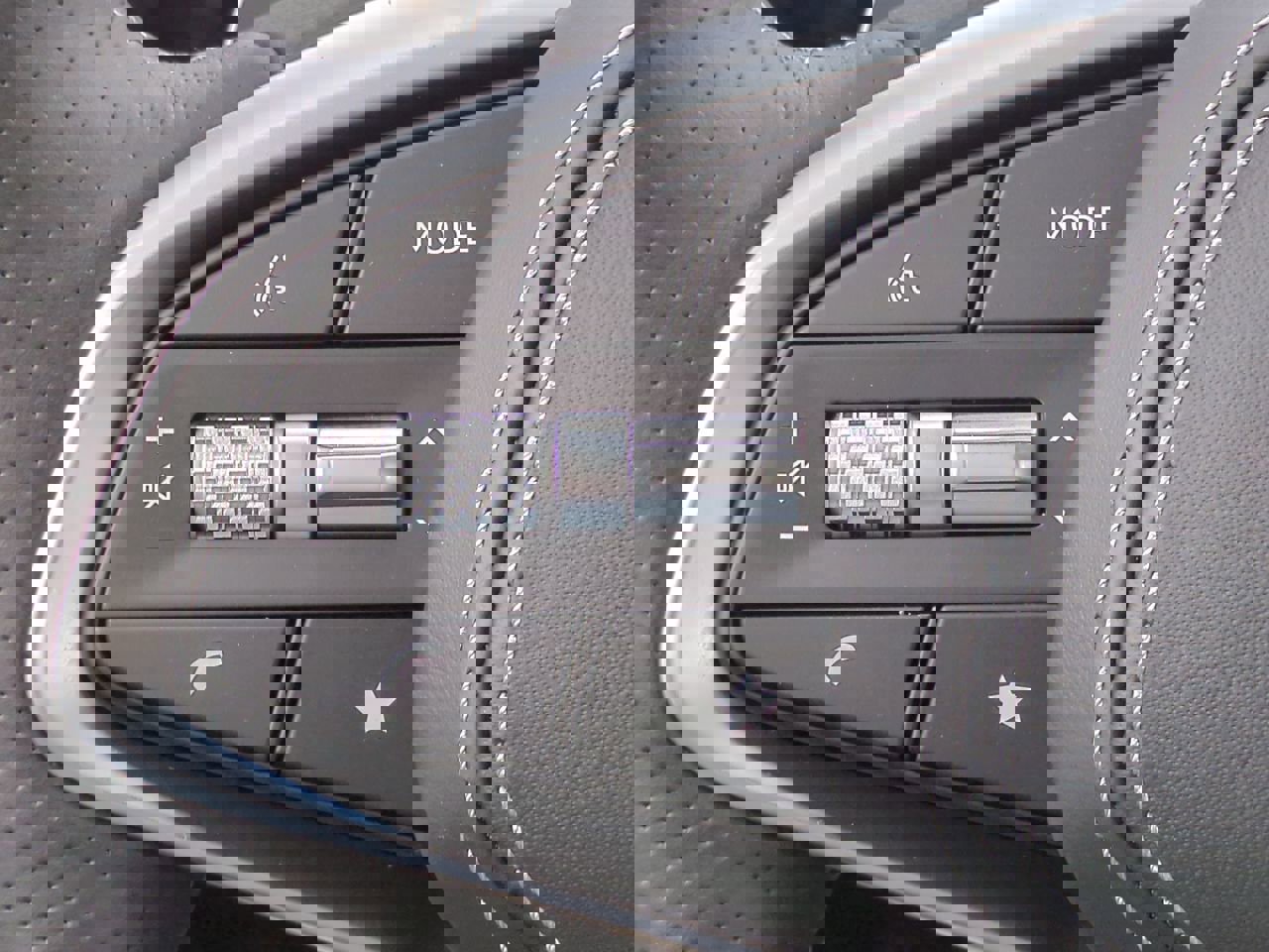 Certified 2024 Genesis GV70 3.5T Sport image 26