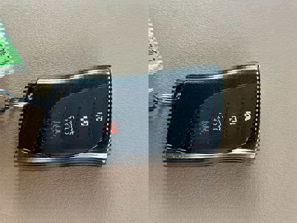 Used 2023 Lexus ES 350 w/ Accessory Package (Z1) image 28