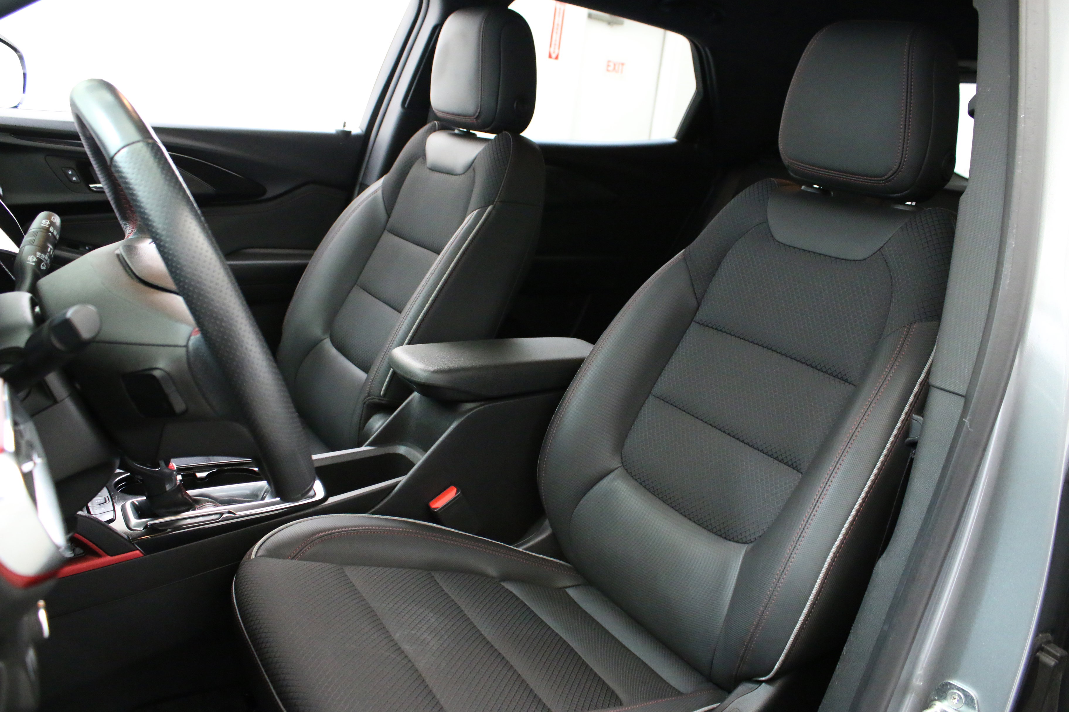 Used 2023 Chevrolet TrailBlazer RS w/ Technology Package image 25
