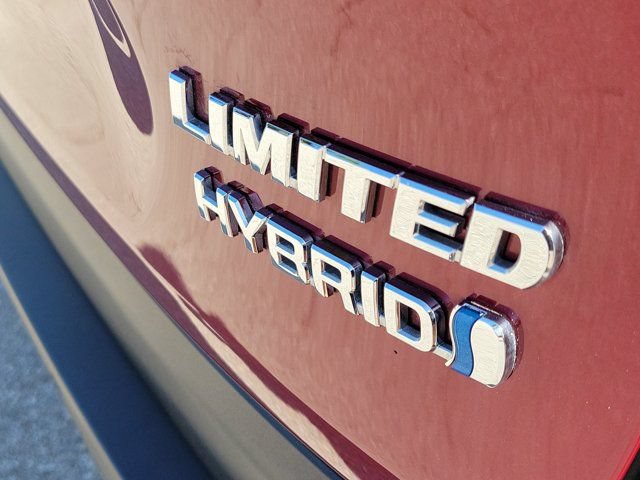 Used 2020 Toyota RAV4 Limited w/ Limited Grade Weather Package AWD/4WD image 7