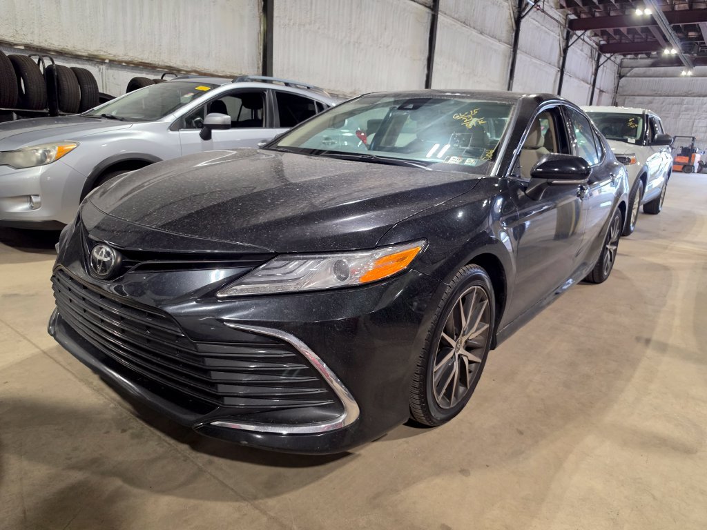 Used 2022 Toyota Camry XLE