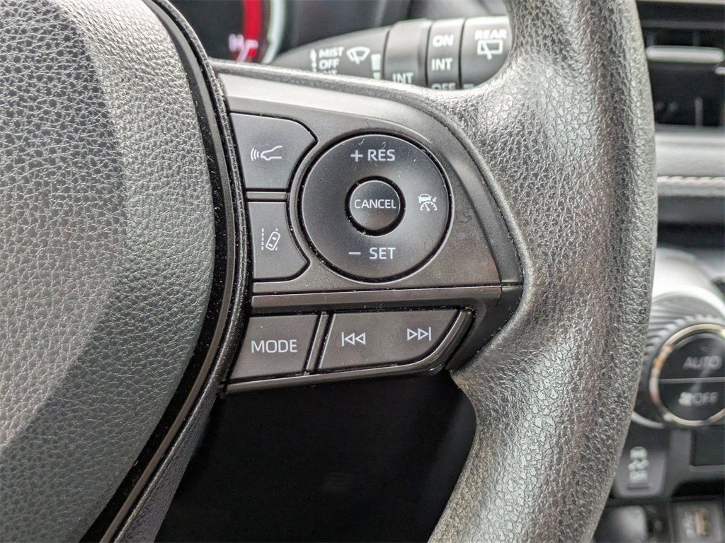 Used 2023 Toyota RAV4 XLE image 27