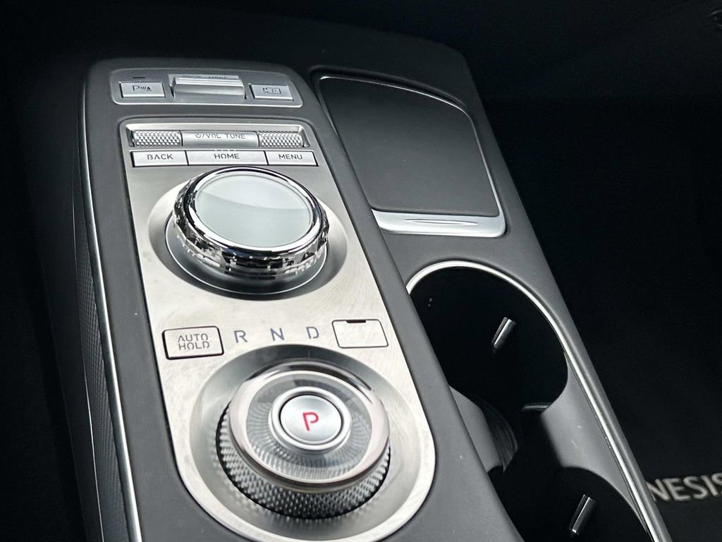 Used 2025 Genesis GV70 3.5T Sport image 36