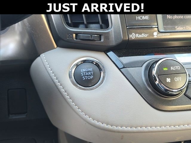 Used 2014 Toyota RAV4 Limited image 16