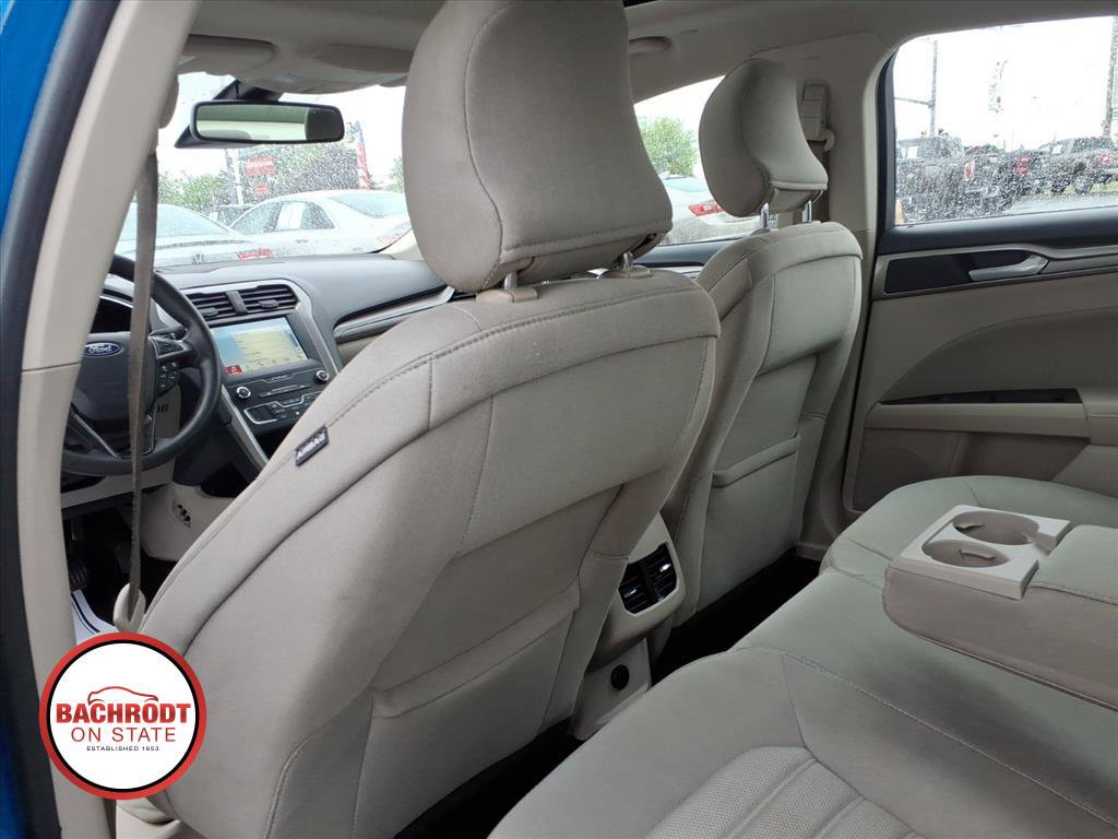 Used 2019 Ford Fusion SE FWD image 26