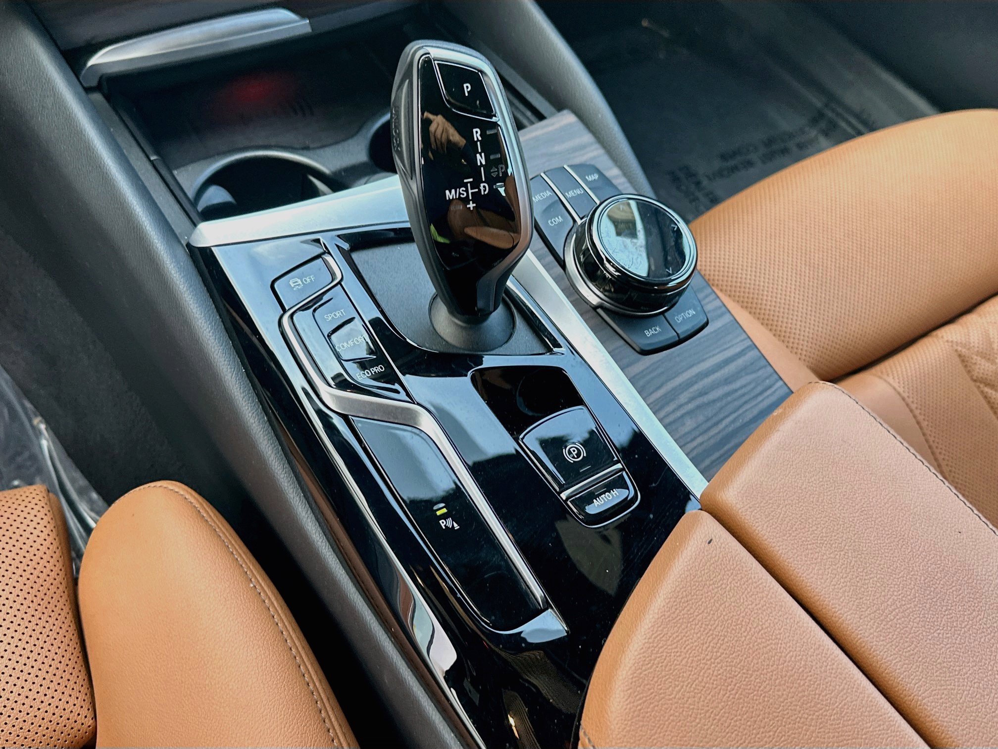 Used 2023 BMW 540i w/ Executive Package RWD image 17