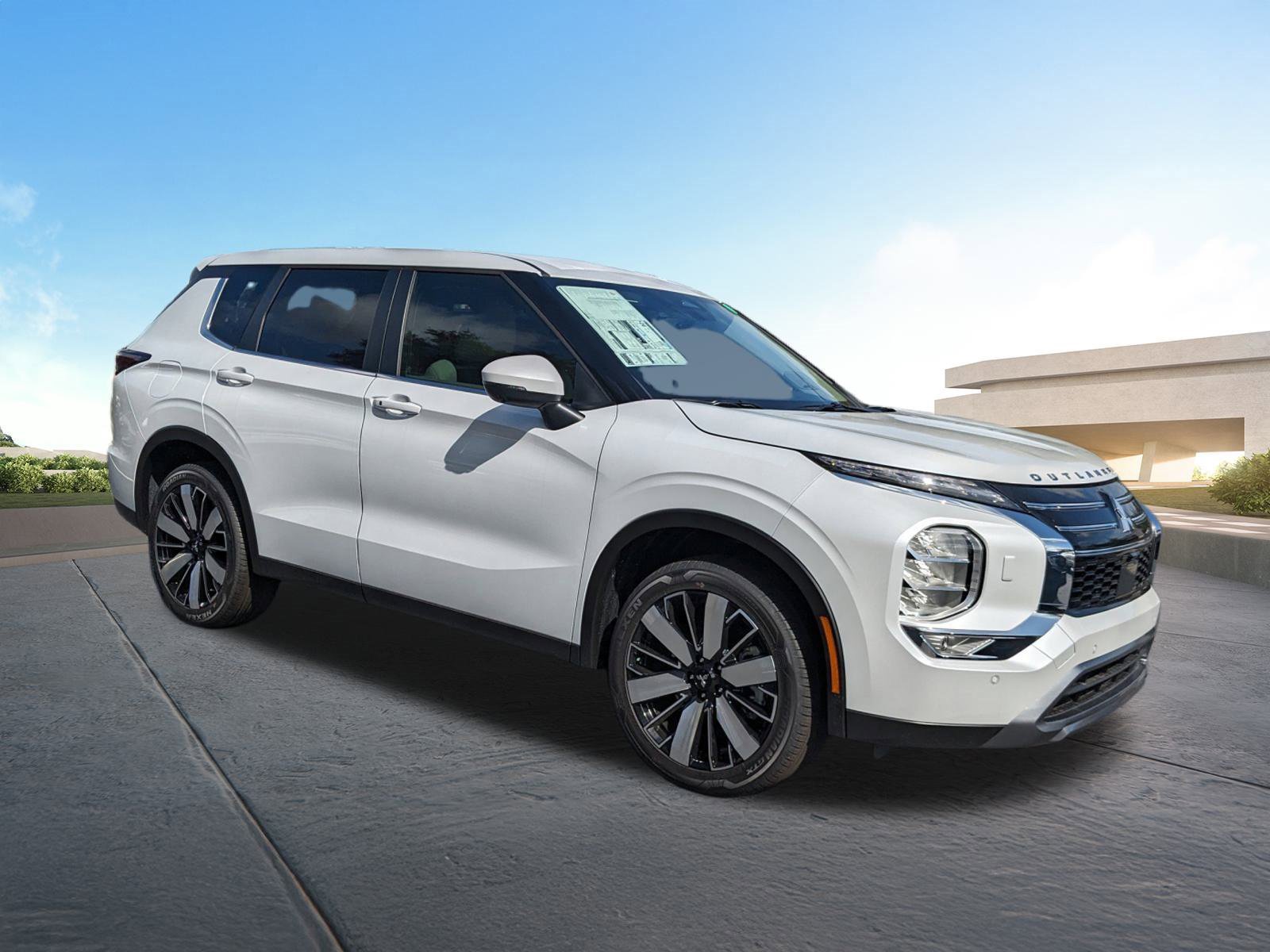 New 2025 Mitsubishi Outlander SE image 2