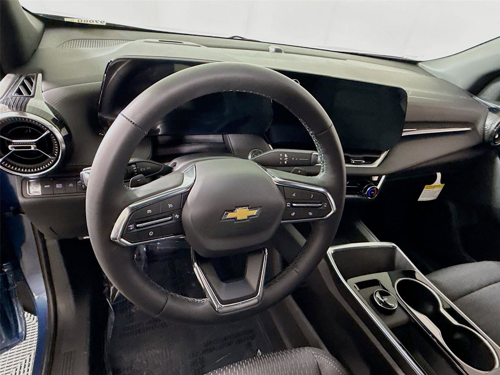 New 2026 Chevrolet Equinox LT AWD/4WD image 5
