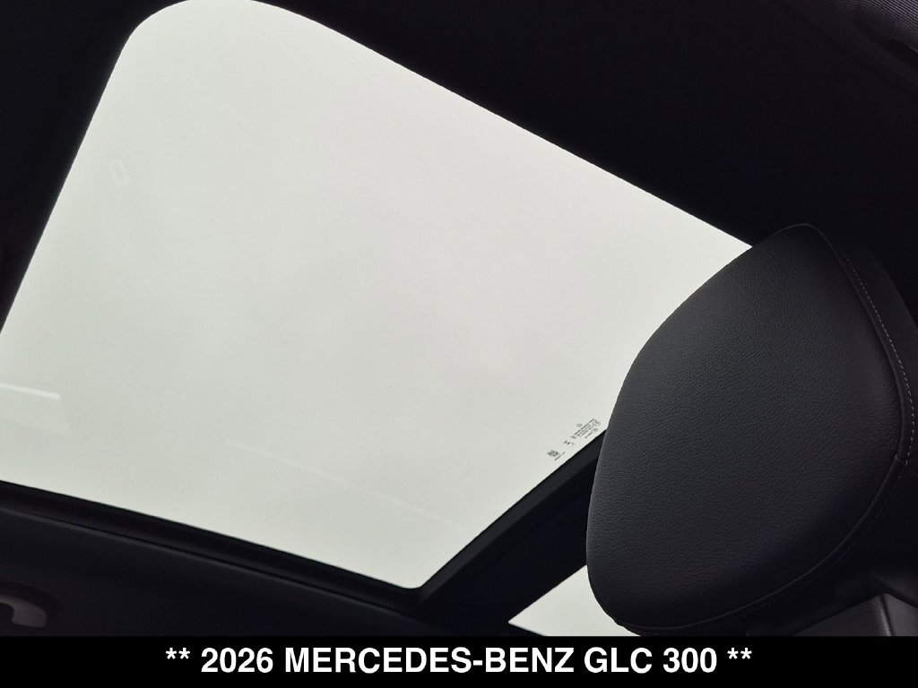 Certified 2026 Mercedes-Benz GLC 300 4MATIC image 4