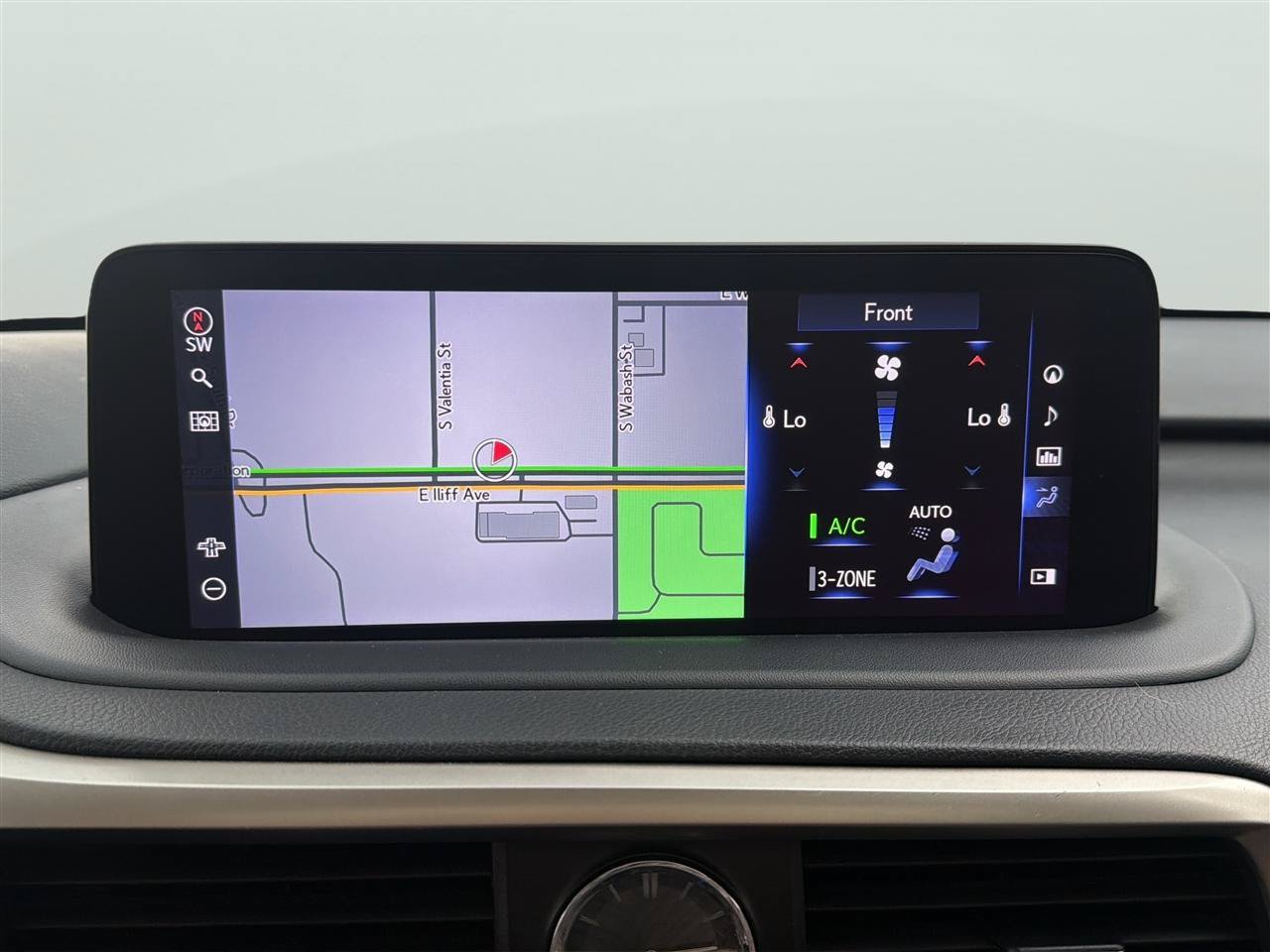 Used 2020 Lexus RX 350L Premium w/ Premium Package AWD/4WD image 28