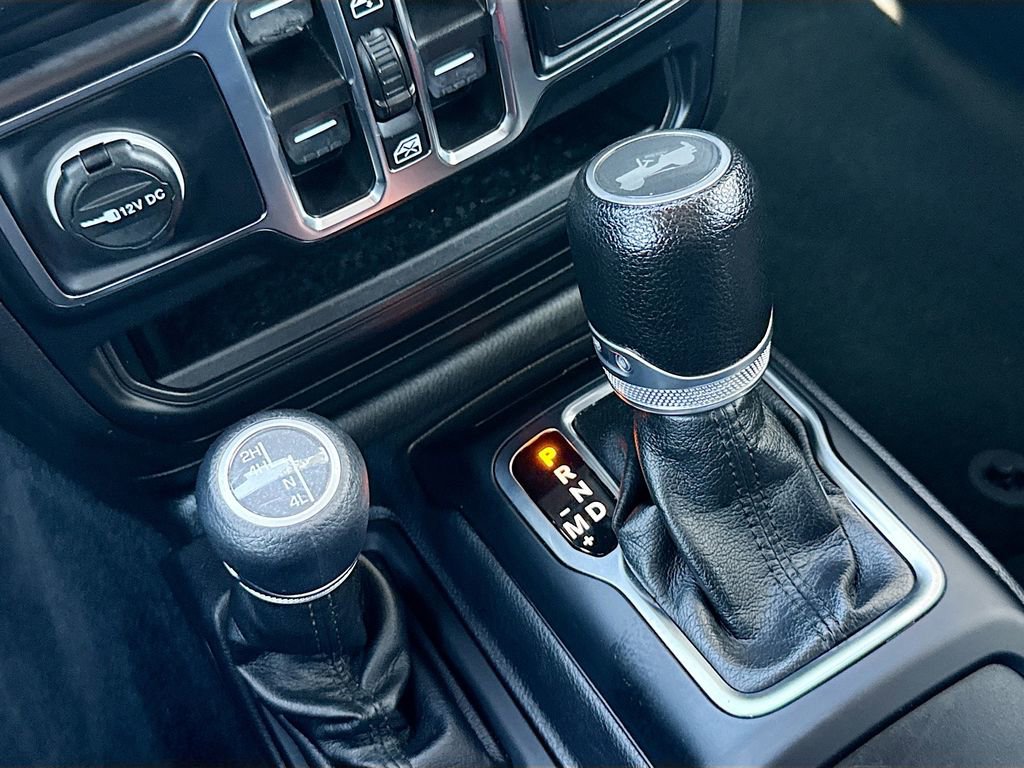 Used 2022 Jeep Wrangler Unlimited Sport image 18