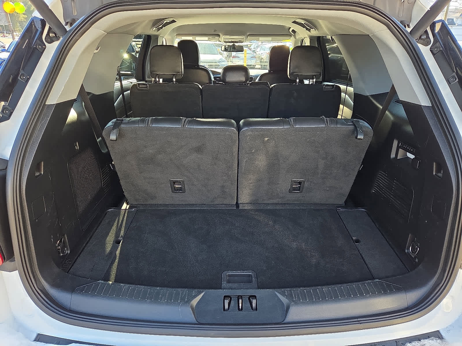 Used 2022 Ford Explorer Limited w/ Equipment Group 301A image 27