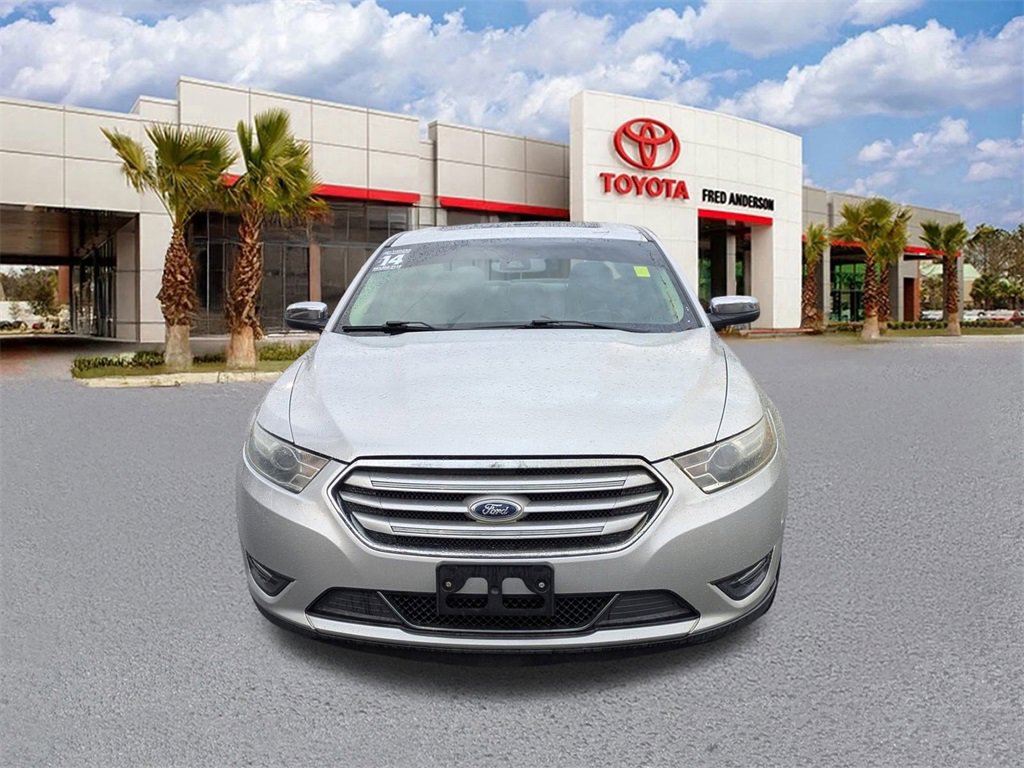 Used 2014 Ford Taurus Limited w/ Equipment Group 301A image 9