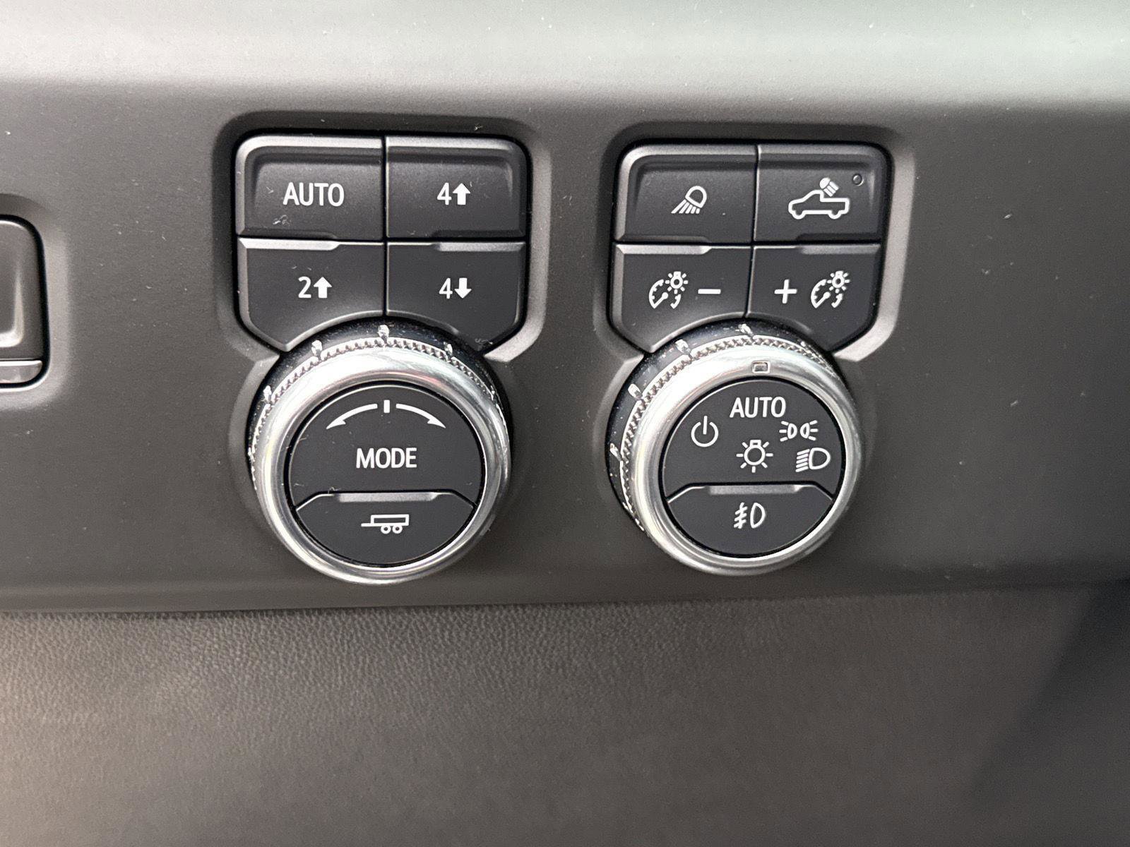 Used 2024 GMC Sierra 1500 AT4X image 21