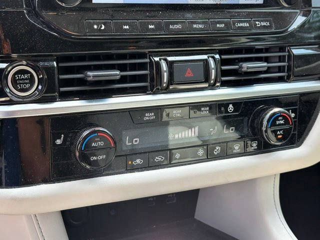 Used 2023 Nissan Pathfinder SL AWD/4WD image 27