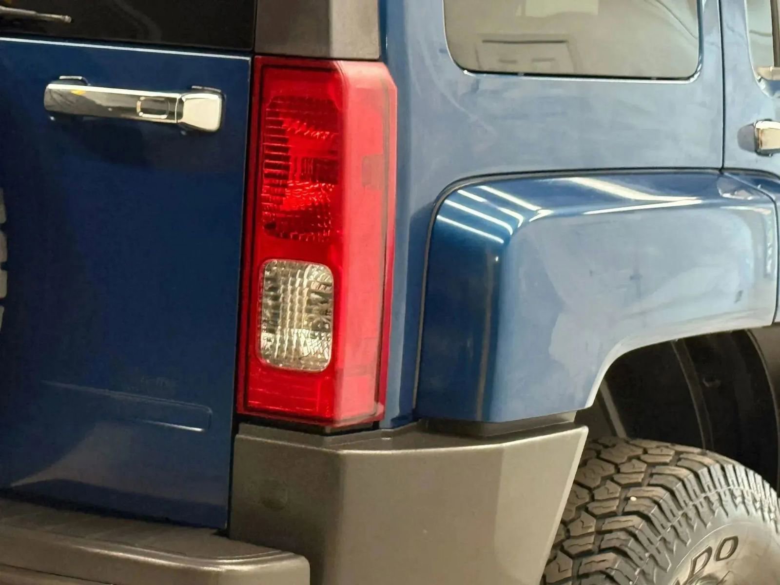 Used 2006 HUMMER H3 image 10