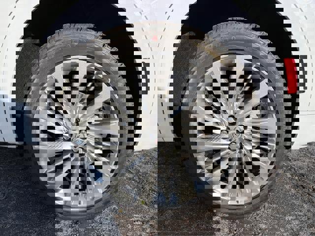 New 2026 Buick Envision Avenir image 9