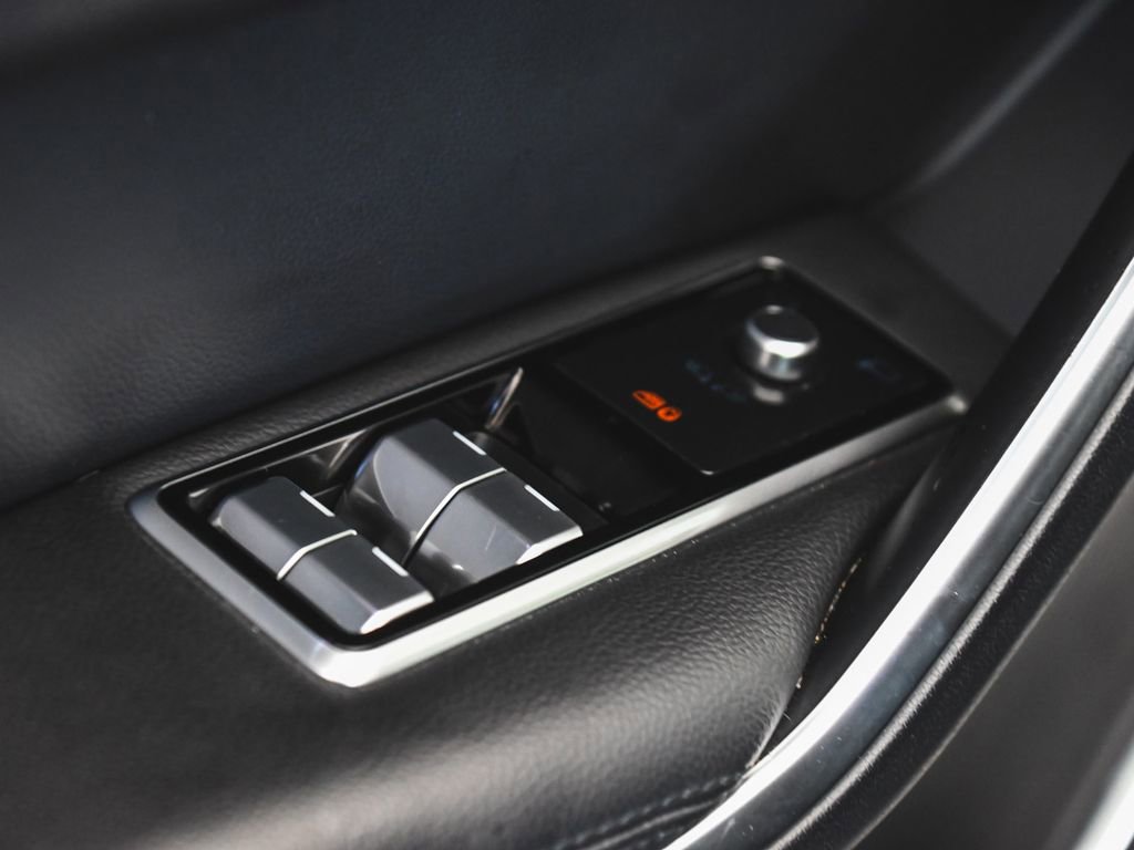 Used 2023 Jaguar F-PACE S AWD/4WD image 10