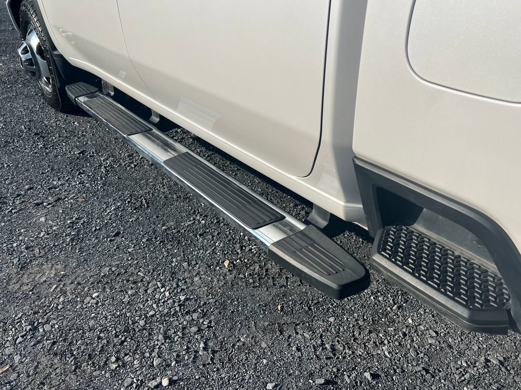 Used 2021 Chevrolet Silverado 3500 High Country w/ Snow Plow Prep/Camper Package AWD/4WD image 19
