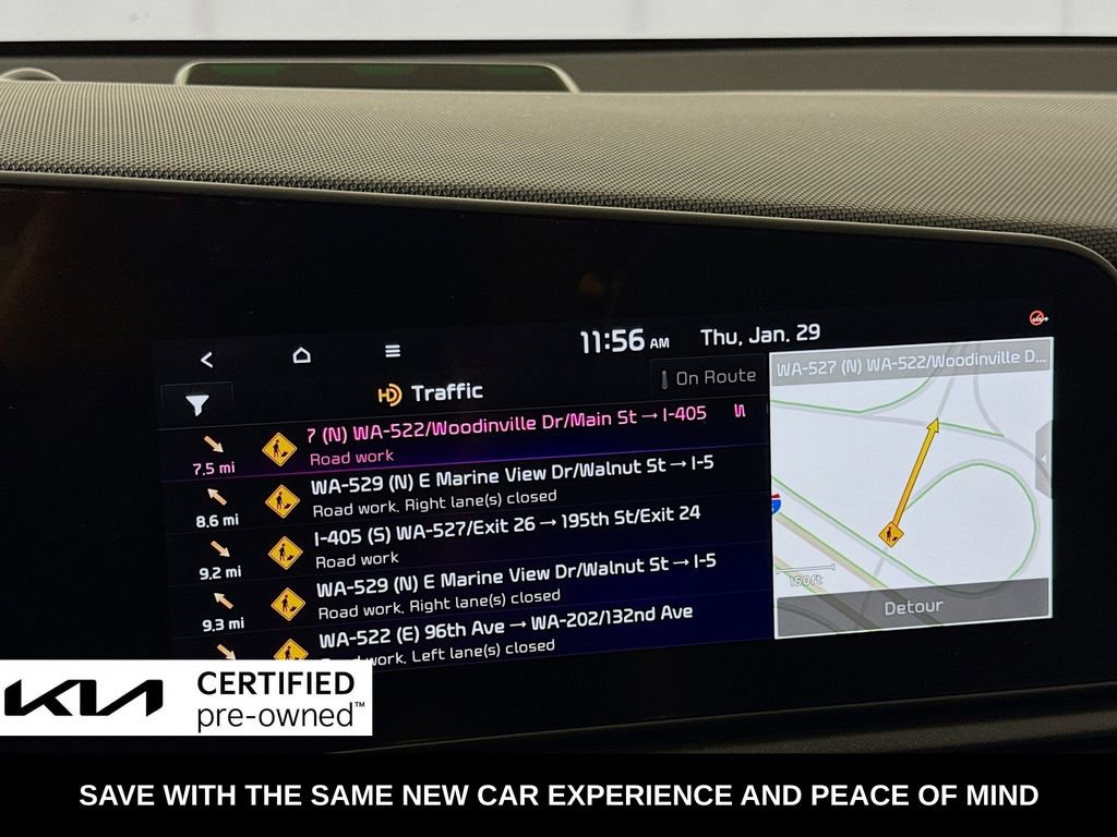 Certified 2025 Kia Niro LX image 15