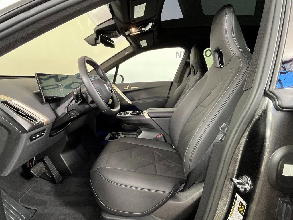 Certified 2025 BMW iX xDrive50 image 19