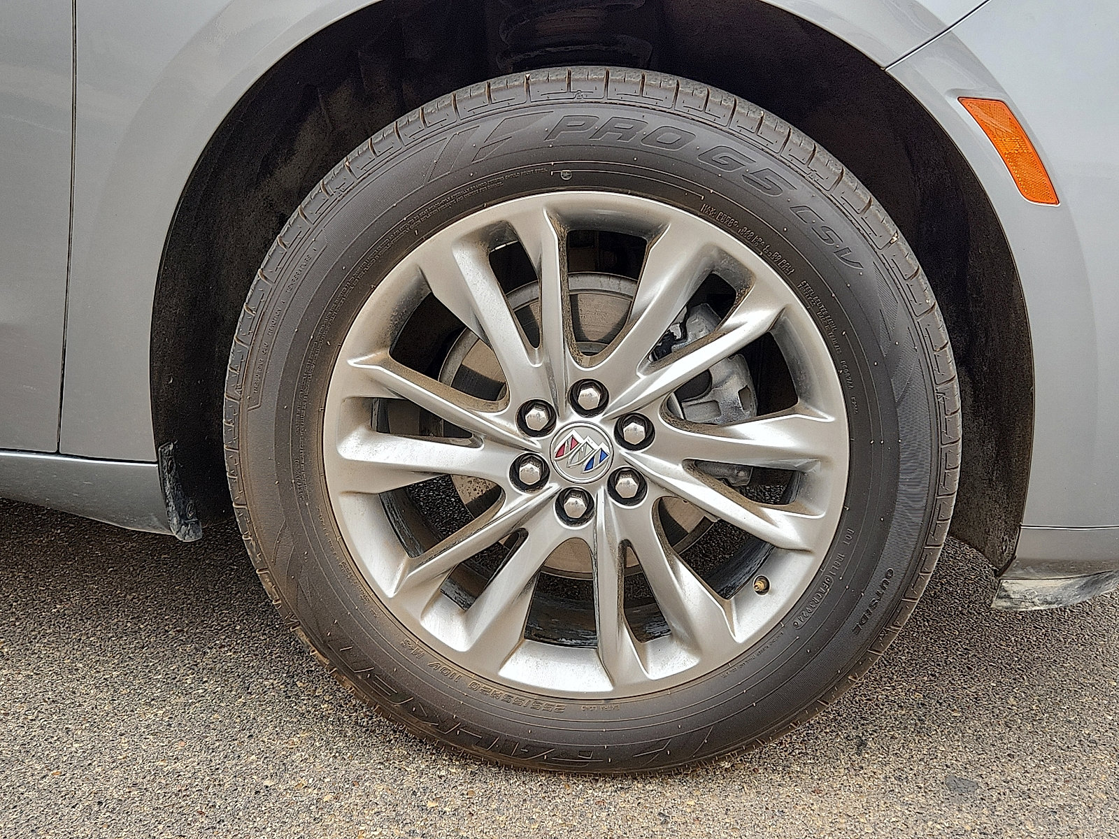 Used 2023 Buick Enclave Avenir w/ Avenir Technology Package AWD/4WD image 6