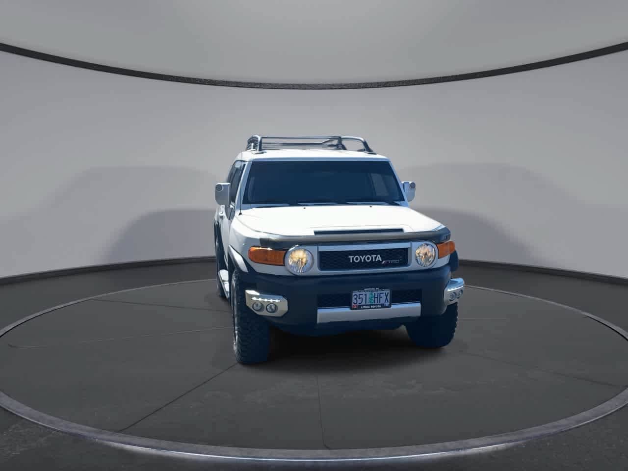 Used 2014 Toyota FJ Cruiser 4WD w/ Upgrade Package image 4